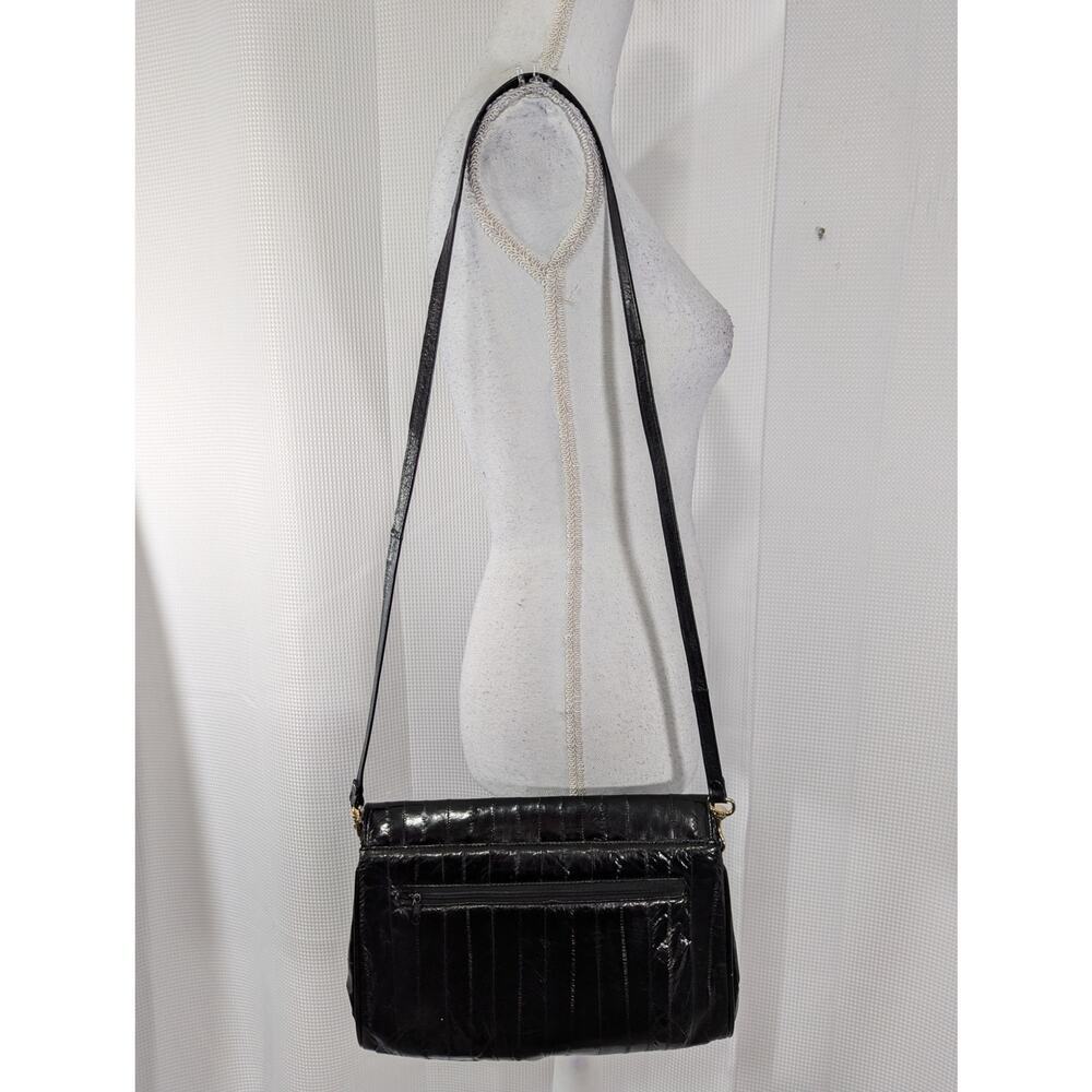 VINTAGE BLACK EEL! GORGEOUS SUEDE LEATHER LINED SHOULDER BAG, PURSE, LIKE NEW! - Picture 4 of 8